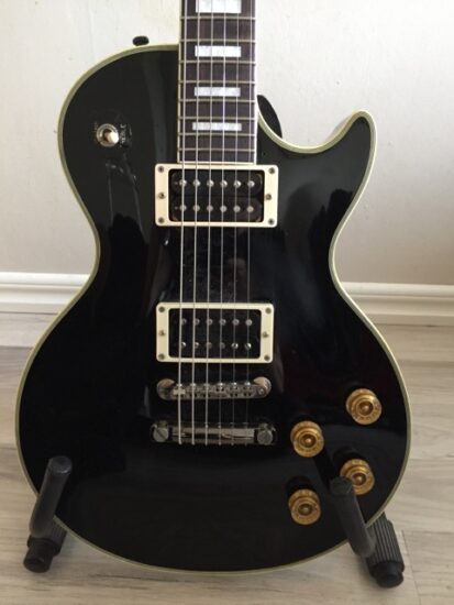 Burny Les Paul - front zoomed