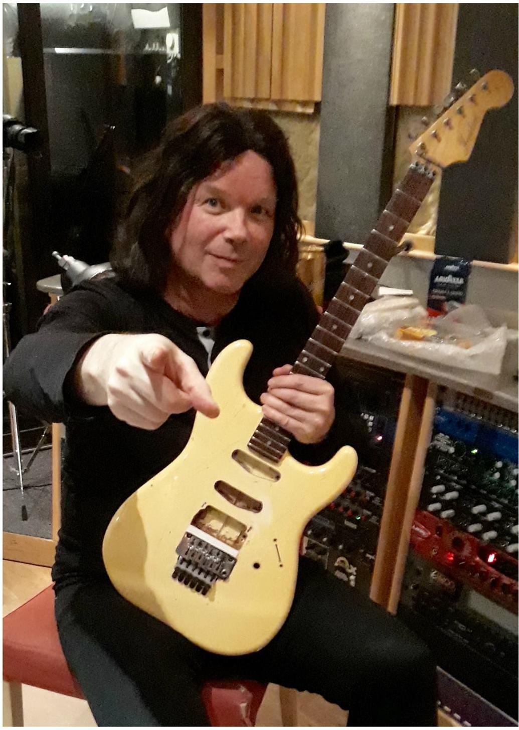 465435472_8470821972965942_8317659709203721697_n Arvidson Strat back home after 25 years!